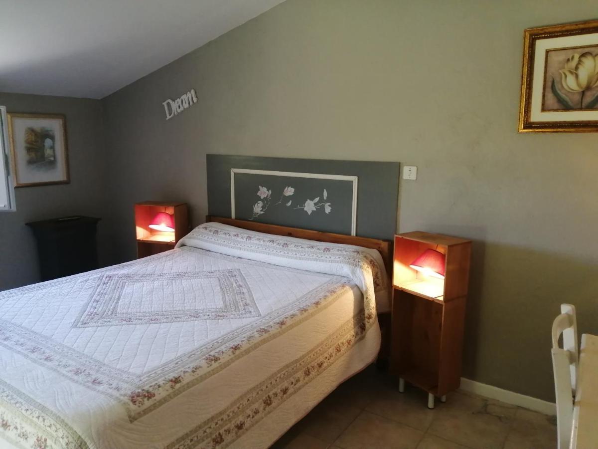 Chambres Et Gite Peyroutas "Amelie" A Vignonet St Emilion Buitenkant foto