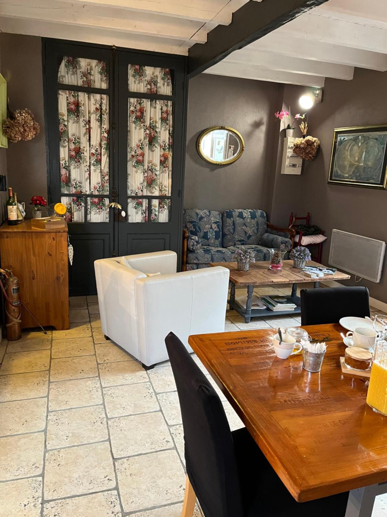 Chambres Et Gite Peyroutas "Amelie" A Vignonet St Emilion Buitenkant foto