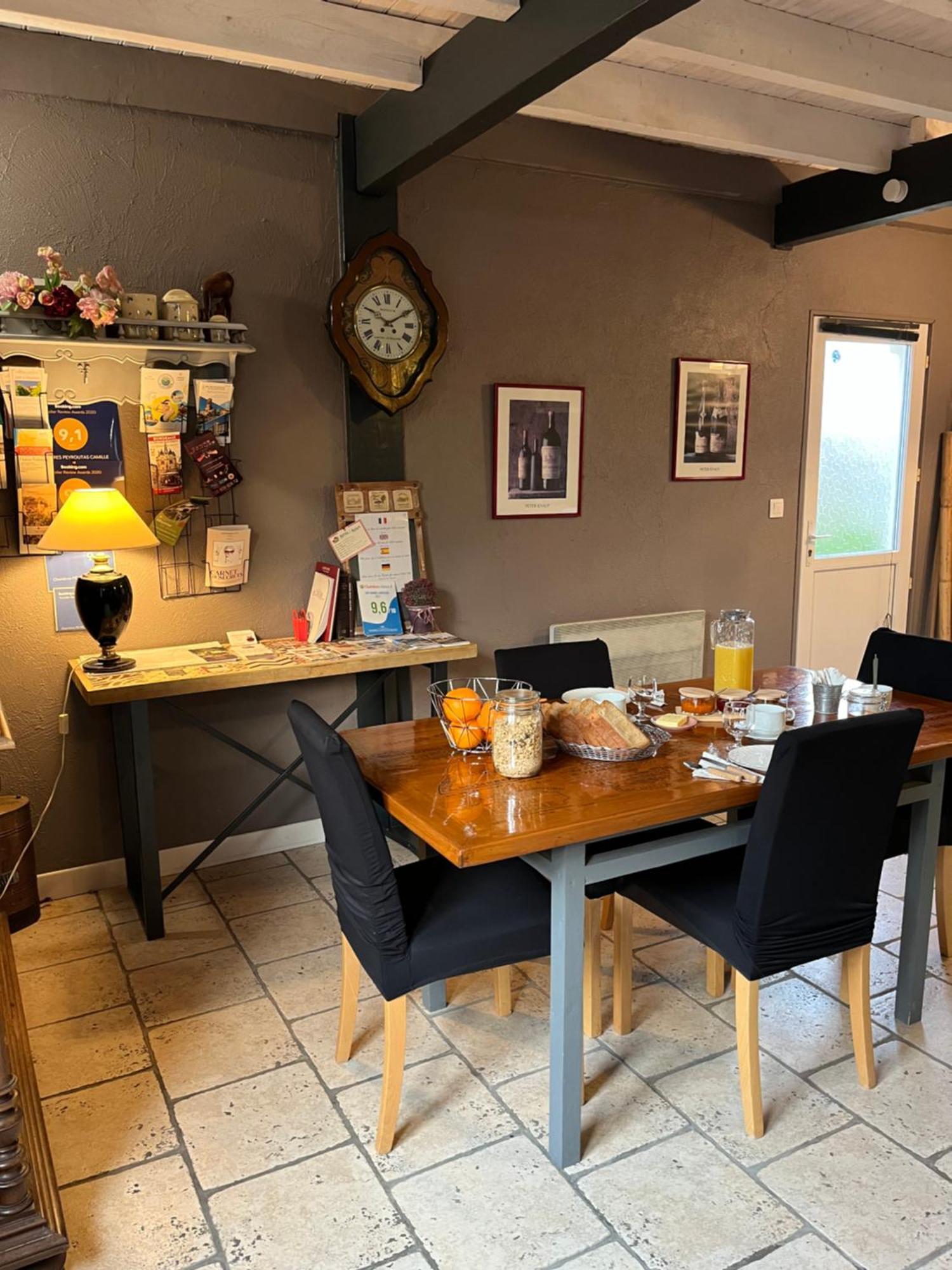 Chambres Et Gite Peyroutas "Amelie" A Vignonet St Emilion Buitenkant foto